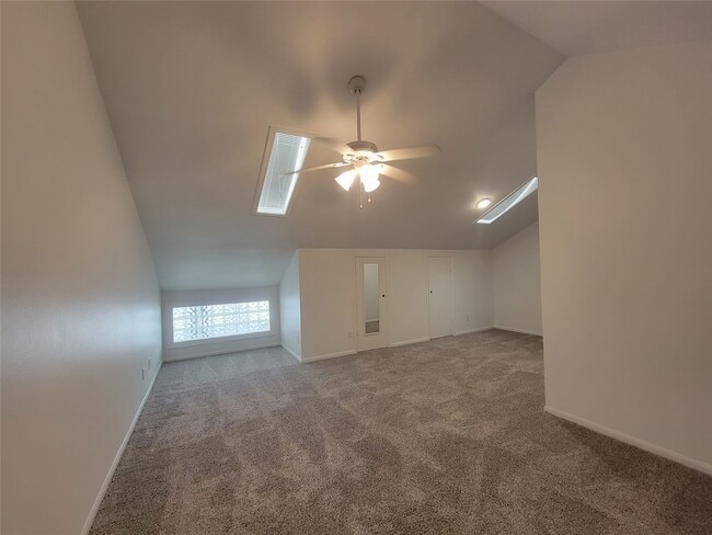 Building Photo - 1808 Saxony Ln