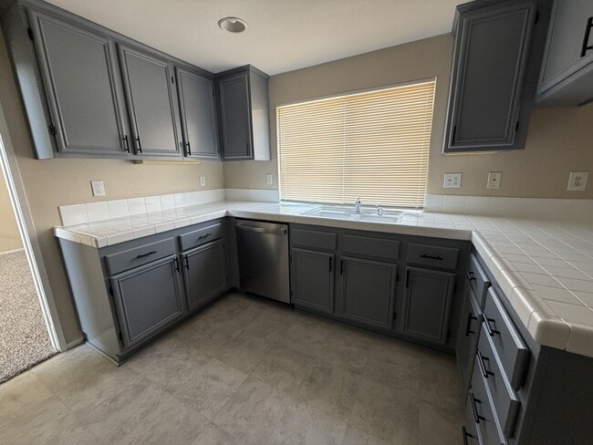 Building Photo - 1439 Avena Way