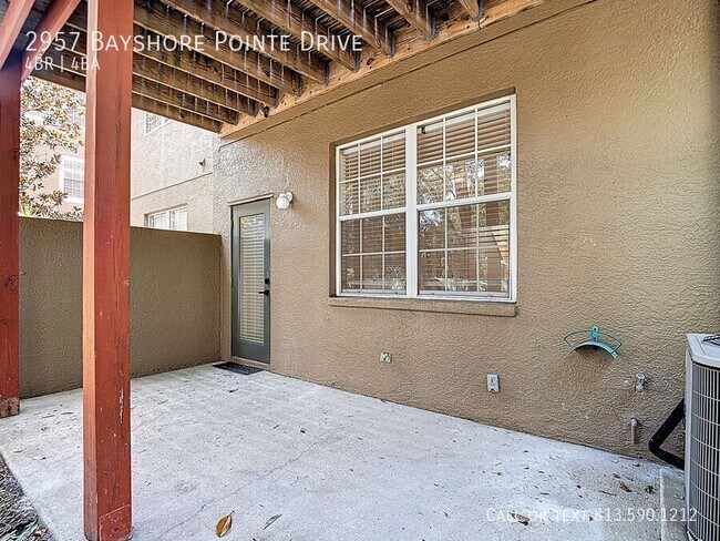 Building Photo - 2957 Bayshore Pointe Dr