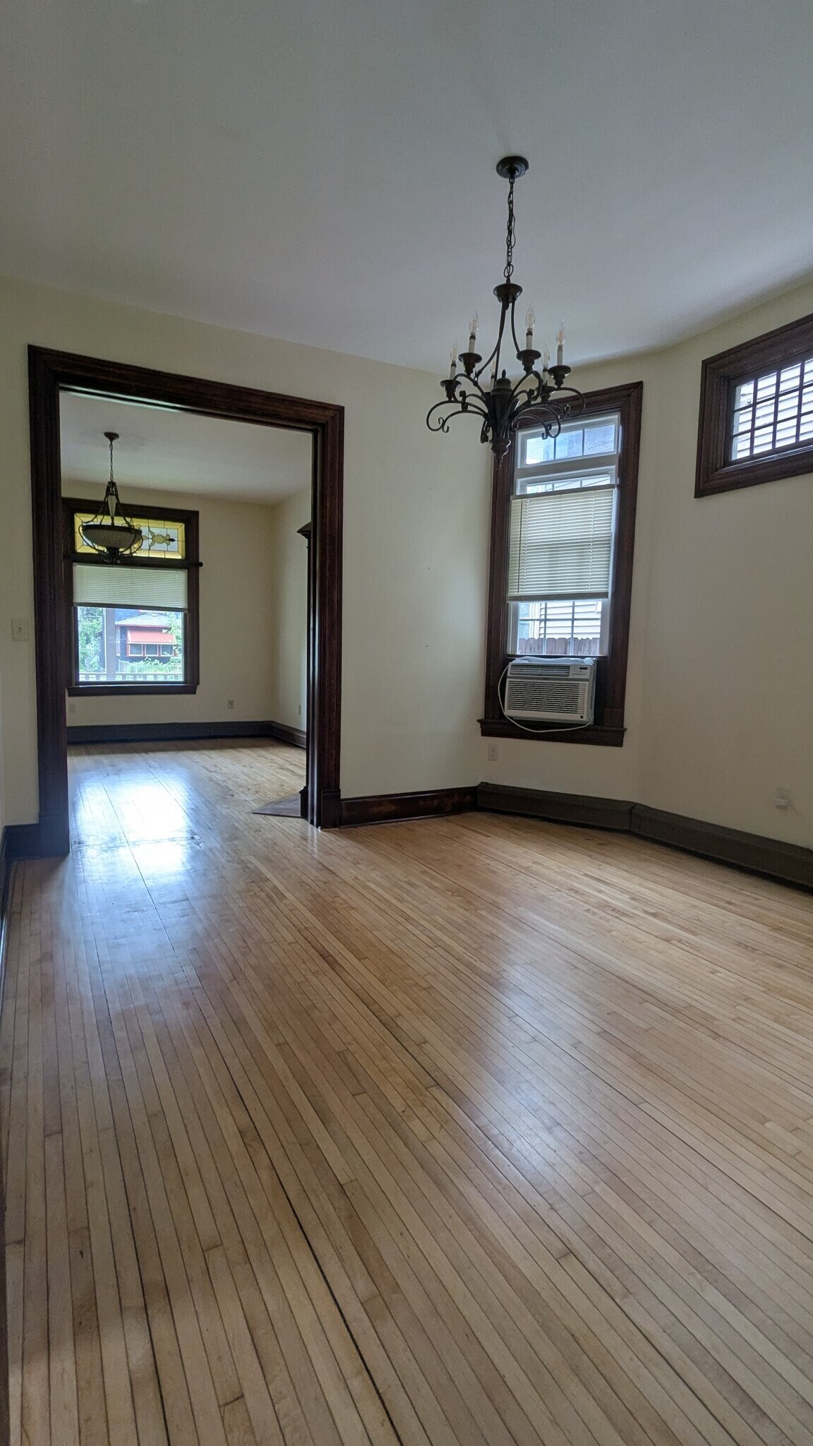 Building Photo - 808 Iglehart Ave