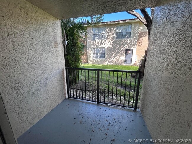 Building Photo - 15155 Michelangelo Blvd
