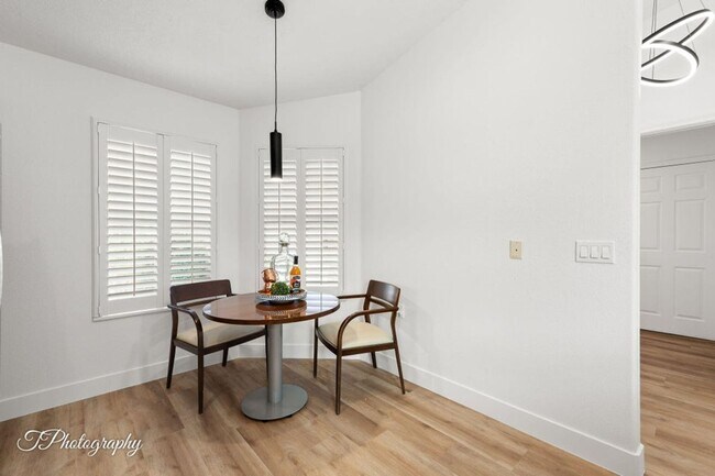 Building Photo - 1673 Warm River Dr