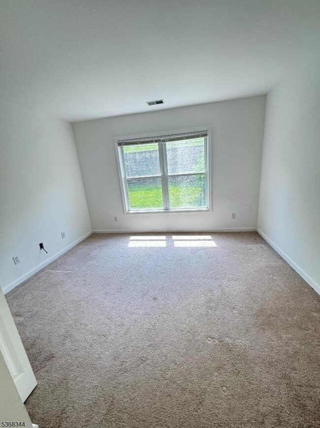 Building Photo - 24 Bourne Cir