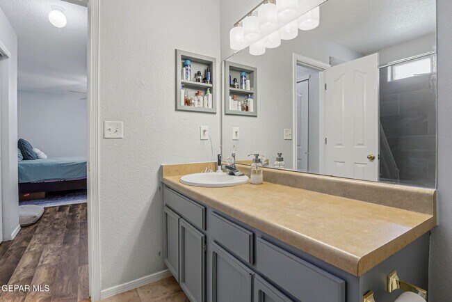 Building Photo - 14181 Tierra Halcon Dr