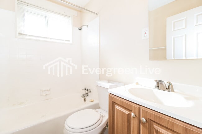 Building Photo - 4089 Rhodes Ave