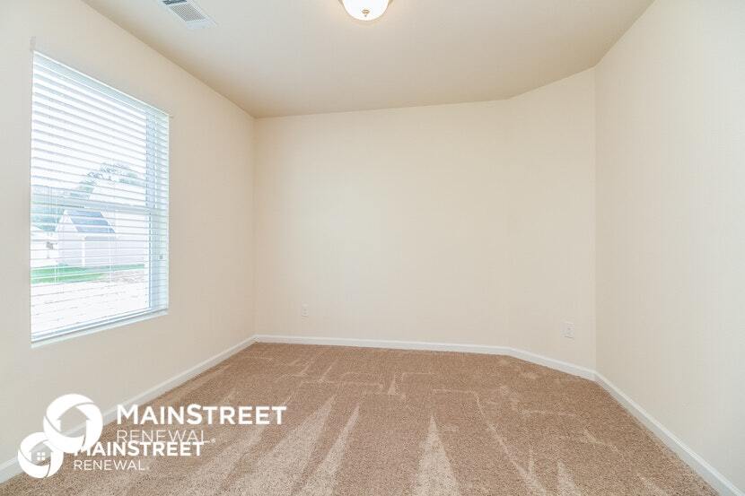 Building Photo - 2311 Bee Hive Dr