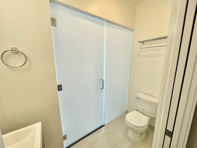 Building Photo - 2BR/2BA Inner Mission Boutique Condo w/Parking, Storage, Laundry – PROGRESSIVE