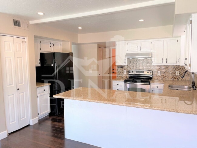 Building Photo - 3602 E Windmere Dr