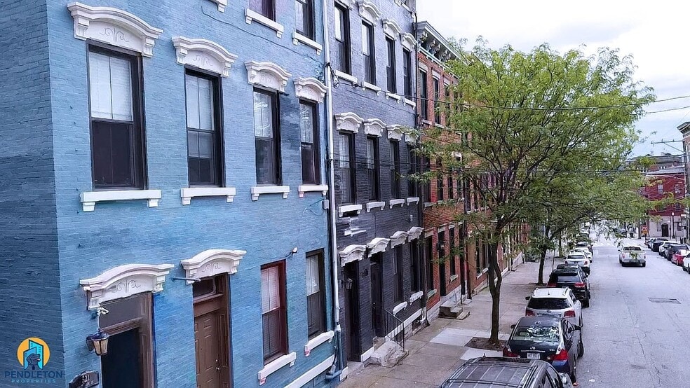 Building Photo - 521 E 13th St