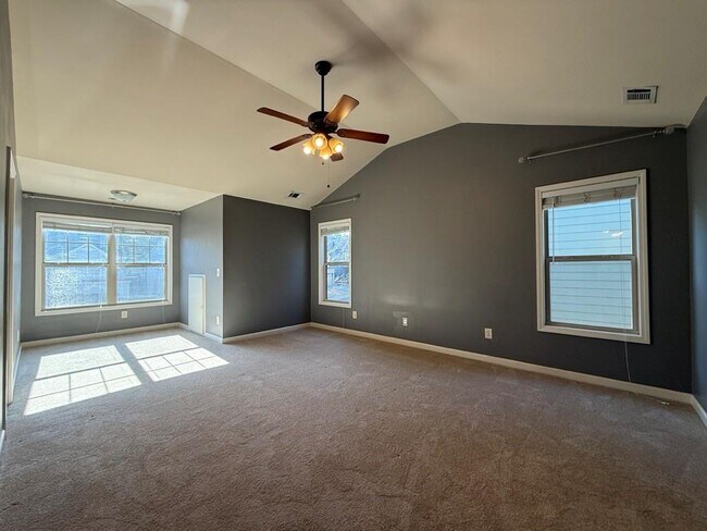 Building Photo - 1326 Castleberry Dr