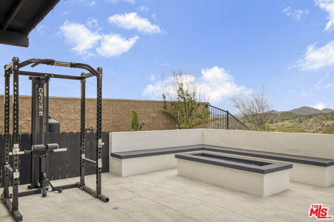 Building Photo - 12509 Saddle Ct