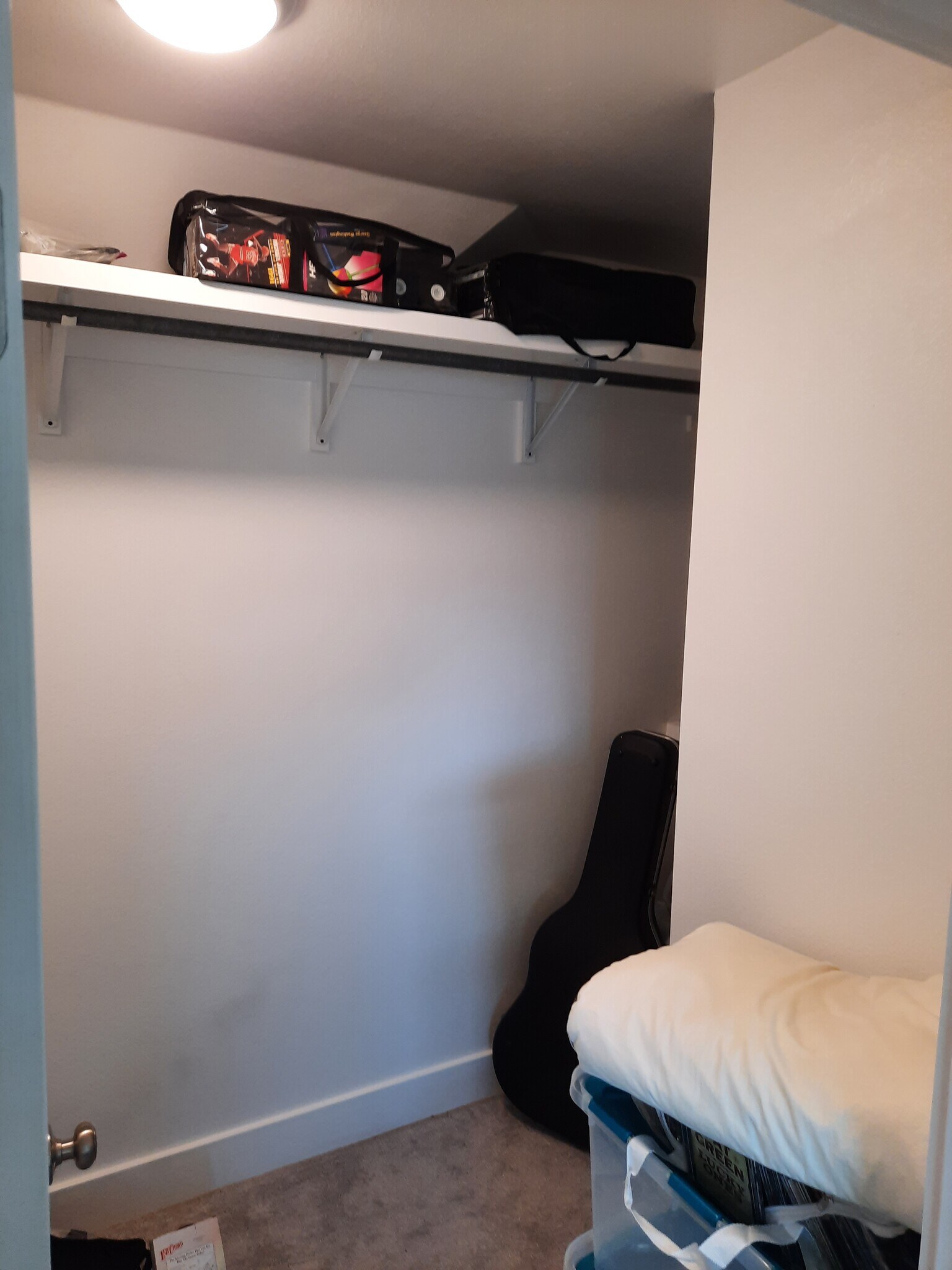 Building Photo - 1735 Woodridge Dr