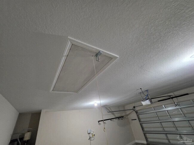 Building Photo - 8839 Longmont Way