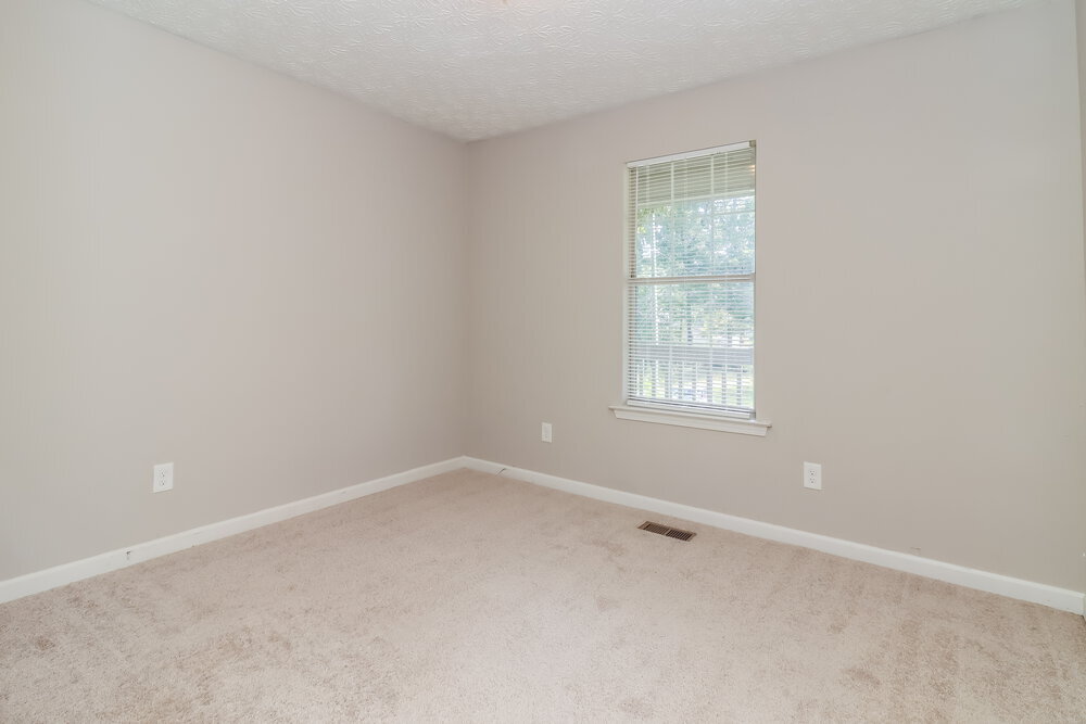 Building Photo - 71 Brooke Dr