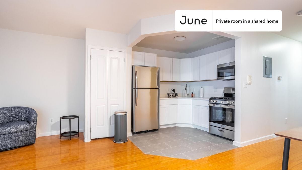 Building Photo - Room in Shared 4 bed/2 bath home