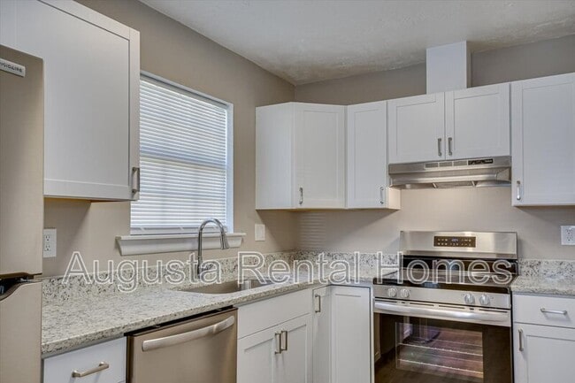 Building Photo - 3405 Princess Ct