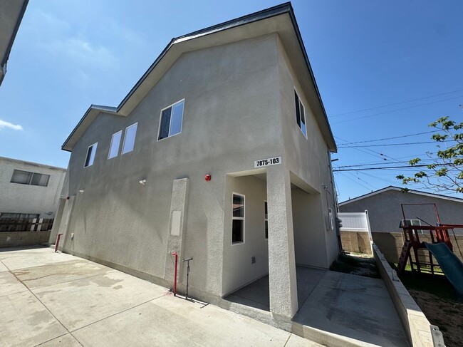 Primary Photo - 7871 Glencoe Drive