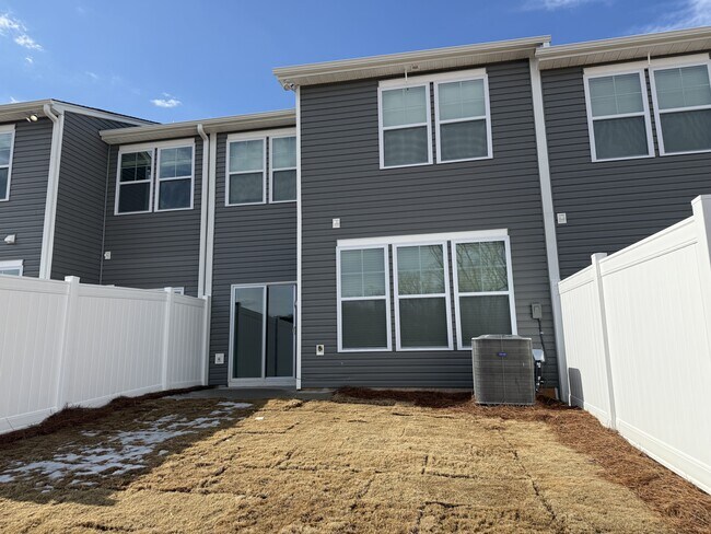 Building Photo - 1475 Amberview Ln