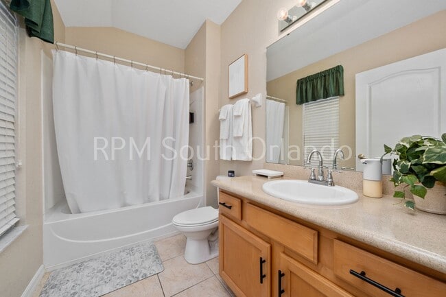 Building Photo - Coral Cay Resort 5/3 furnished or unfurnished