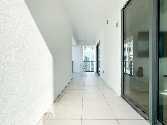 Building Photo - 239 SW 9th St