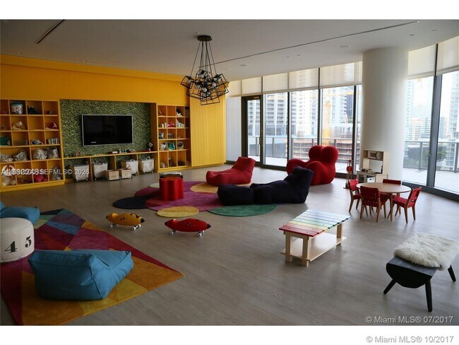 Building Photo - 55 SW 9th St