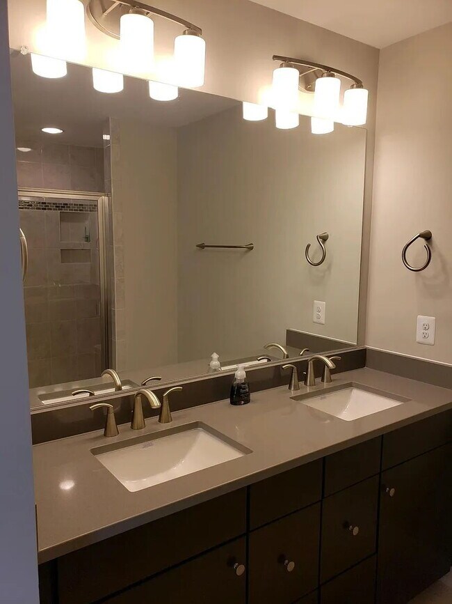 Building Photo - Elegant Preston Lake Living with Premium Amenities & Timeless Comfort