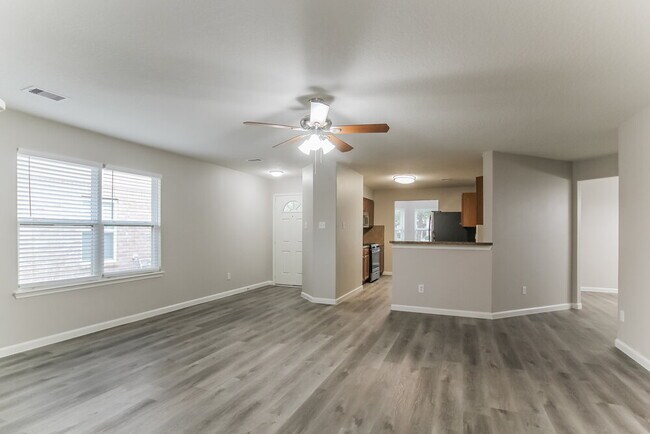 Building Photo - 4843 Fair Oak Dale Ln