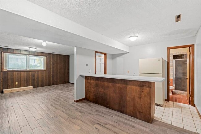 Building Photo - 16 Penfro Dr