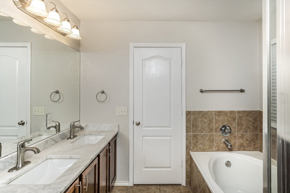 Building Photo - 419 Tequila Ranch