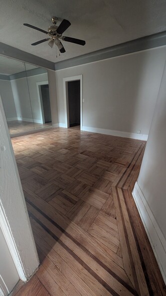 Building Photo - 7411 Boulevard East