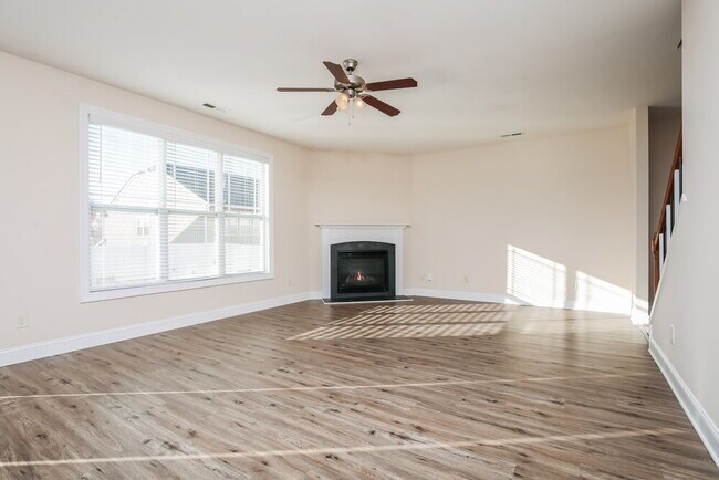 Building Photo - 3431 Vireo Ct