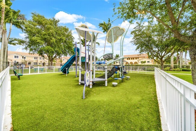 Building Photo - 1158 SE 23rd Ave