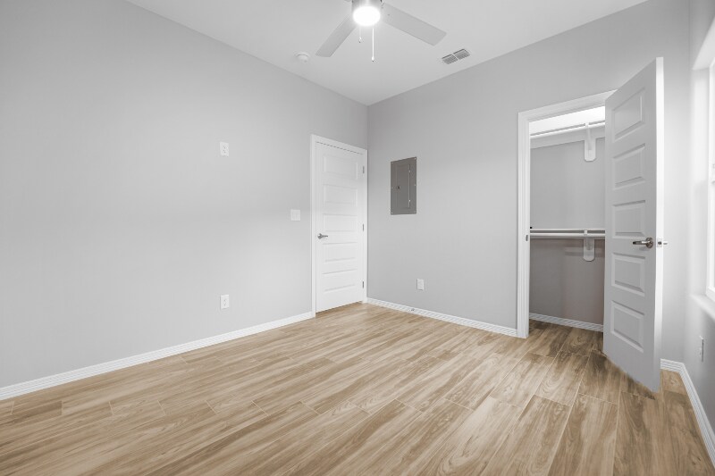 Building Photo - 4117 La Vista Ave