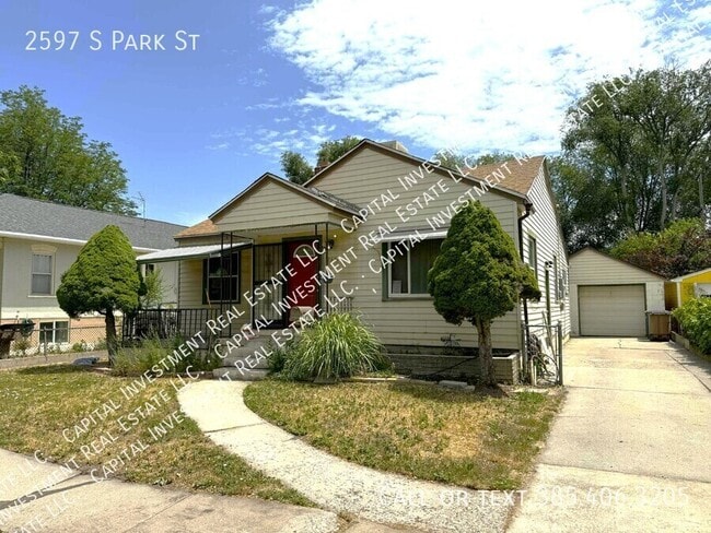 Primary Photo - 2597 S Park St