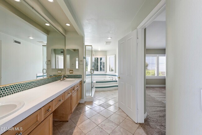 Building Photo - 1811 Fox Springs Cir