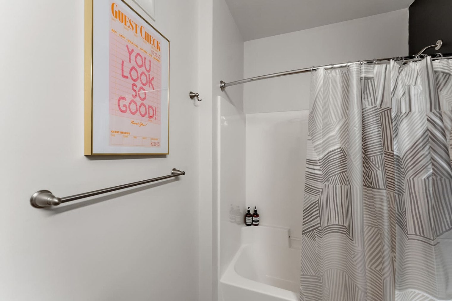 Building Photo - 10 E 18th St