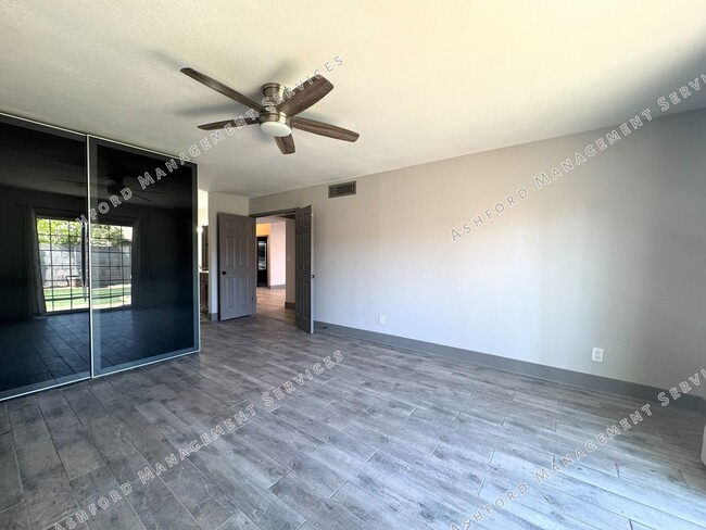 Building Photo - BEAUTIFULLY REMODELED 3 BEDROOM HOME WITH ...