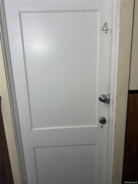 Building Photo - 6 Glenmere Ave