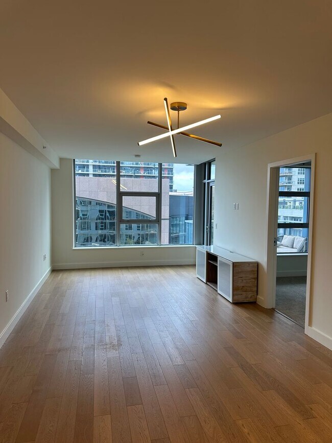 Building Photo - Savina By Bosa, 9th Floor Unit Available March 7th!