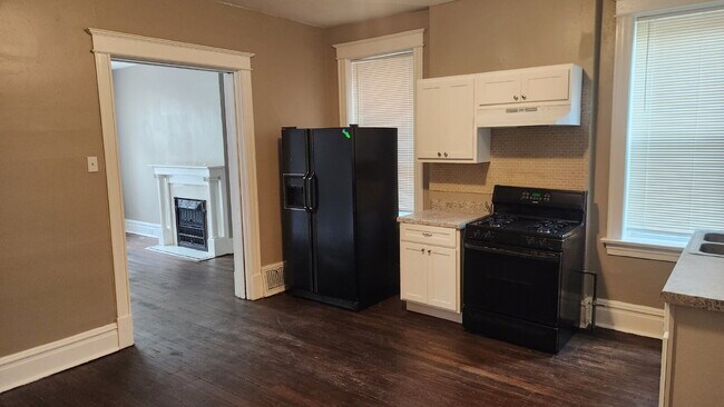 Building Photo - "Charming 1-Bedroom Gem in St. Louis's Vibrant Heart – Alberta Street Awaits!"