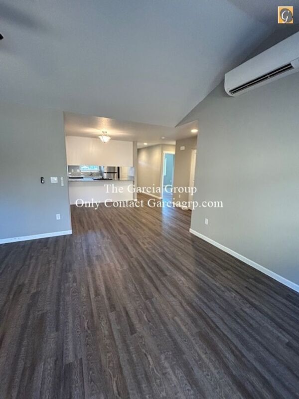 Building Photo - 15454 SE East Ave