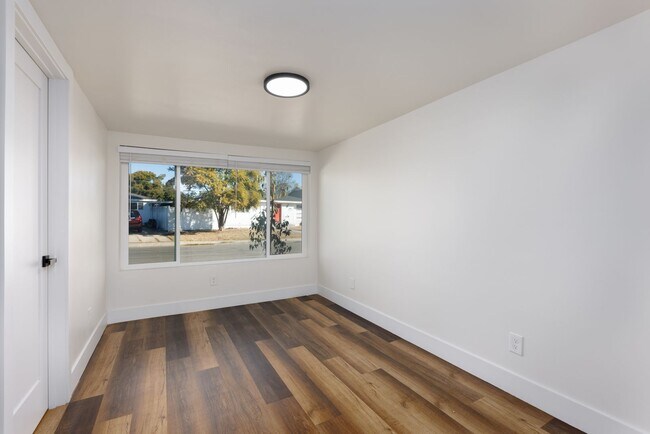 Building Photo - 6283.5 Lorca Dr