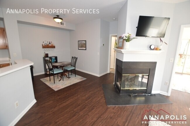 Building Photo - 60H Sandstone Court-