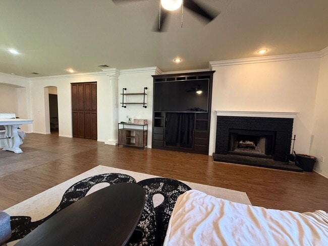 Building Photo - COMING SOON! 3-Bedroom Single-Story Home w...