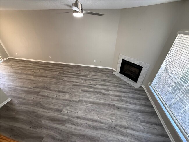 Building Photo - 7575 Cambridge St