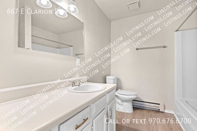 Building Photo - 667 E Clarion Dr
