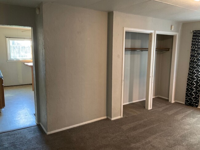 Building Photo - Charming 3-Bedroom 1 bath rental home in H...