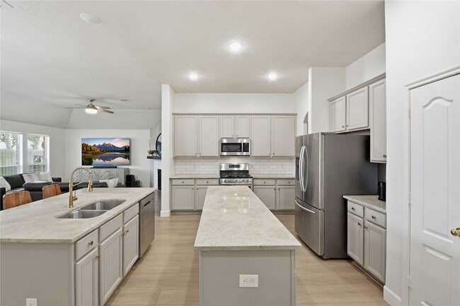 Building Photo - 17706 Windsor Grove Ln