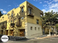 Building Photo - Modern 3-Bedroom Townhome in the Heart of ...