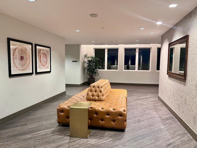 Building Photo - 400 El Camino Real